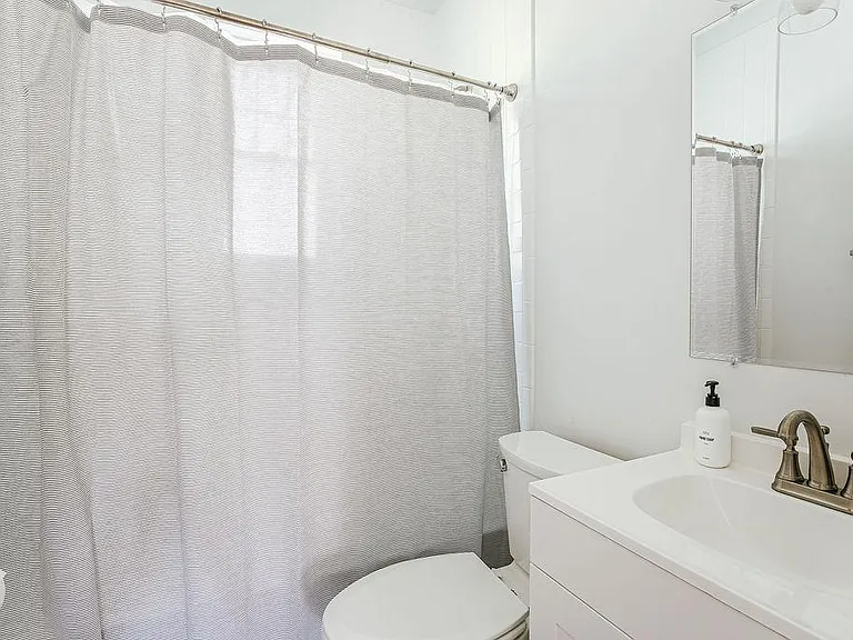 2311 Fontaine Ave — Photo 16