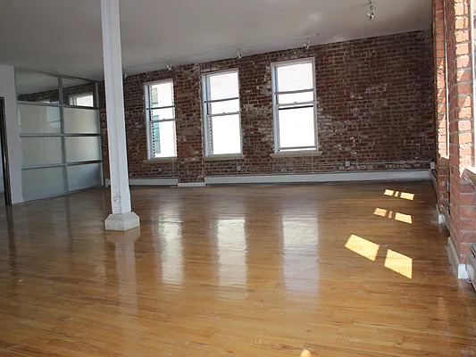 Rented by Sotheby's International Realty | media 4