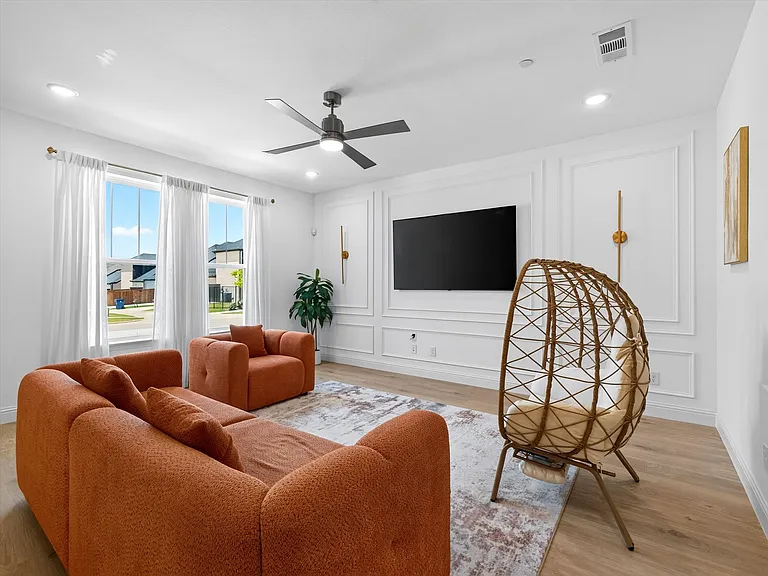 8900 Magnet Dr — Photo 5