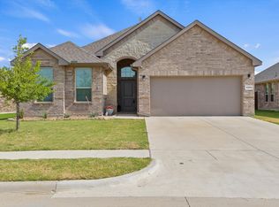 5291 Crystal Lake Ave, Krum, TX 76249