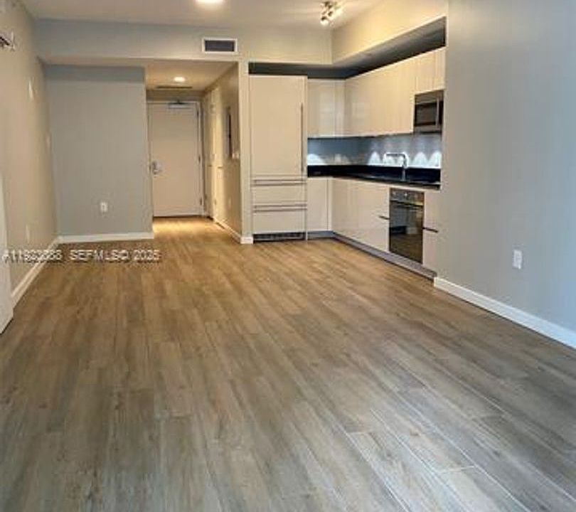 1st image of 1010 Brickell Ave Unit 1508