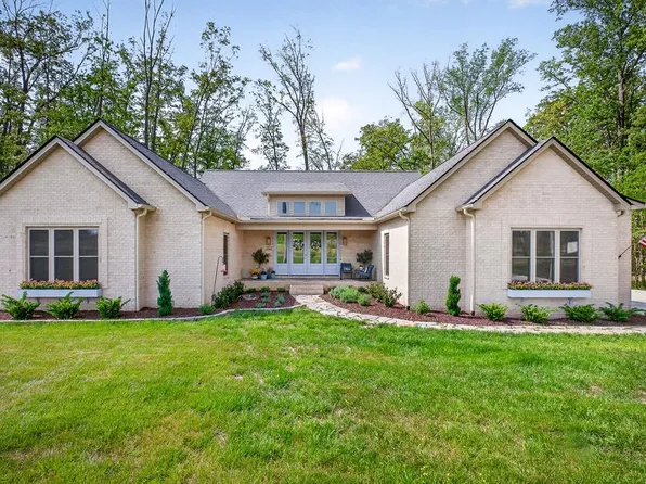 753 Vintage Dr, Baxter, TN 38544