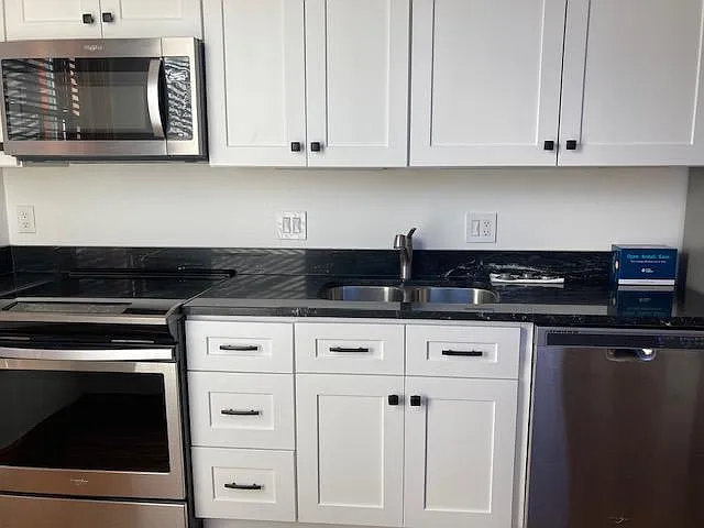 2 Saint James Ave #2 — Photo 3