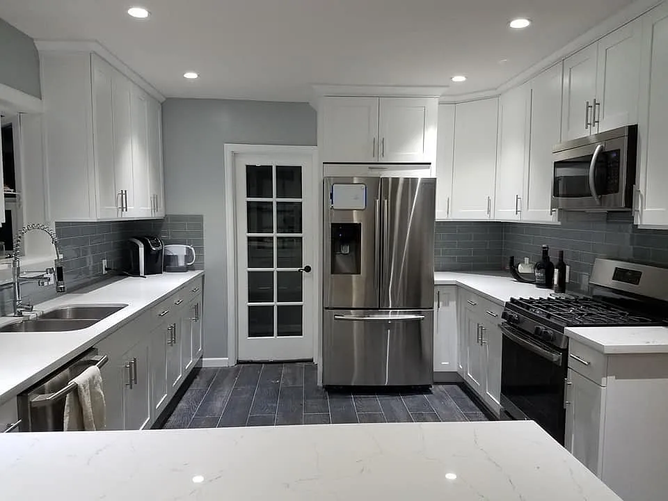 5 bed, 3096 sqft, $850 — Photo 2