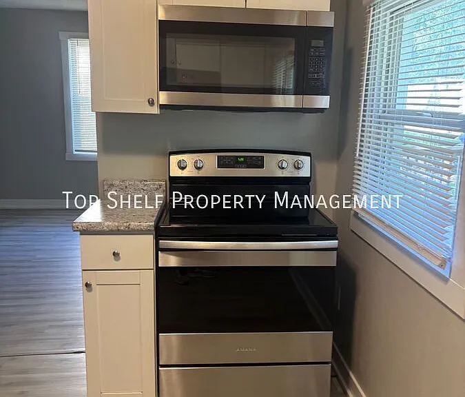 7505 SW 12th St — Photo 13