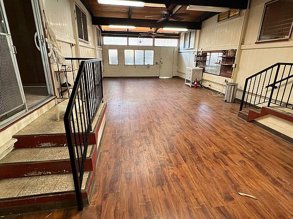 4th image of 949 Lehua Ave