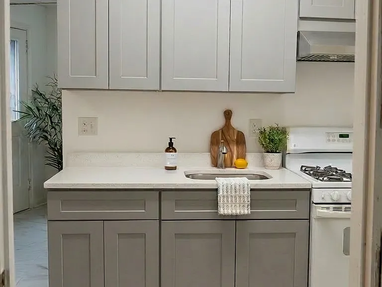 2107 Continental Ave #1B — Photo 1
