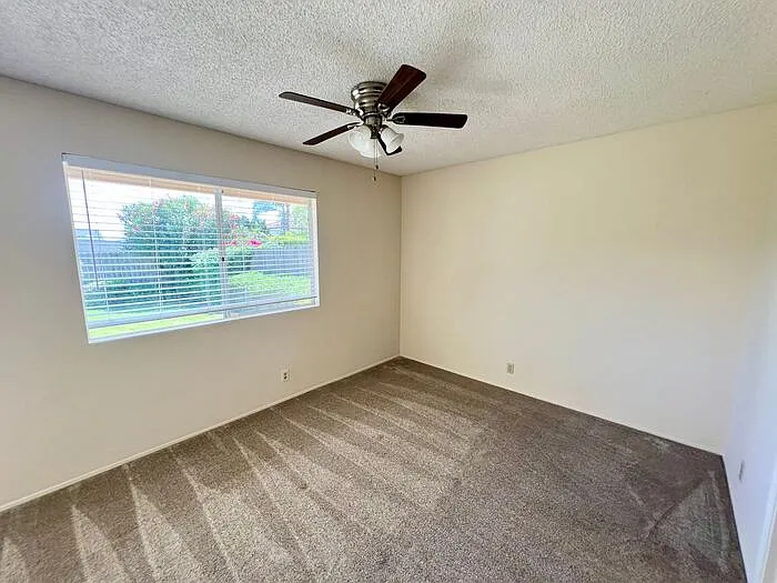 2163 Missouri St — Photo 11