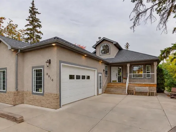 8816 48th Ave S, Calgary, AB T3B 2B2