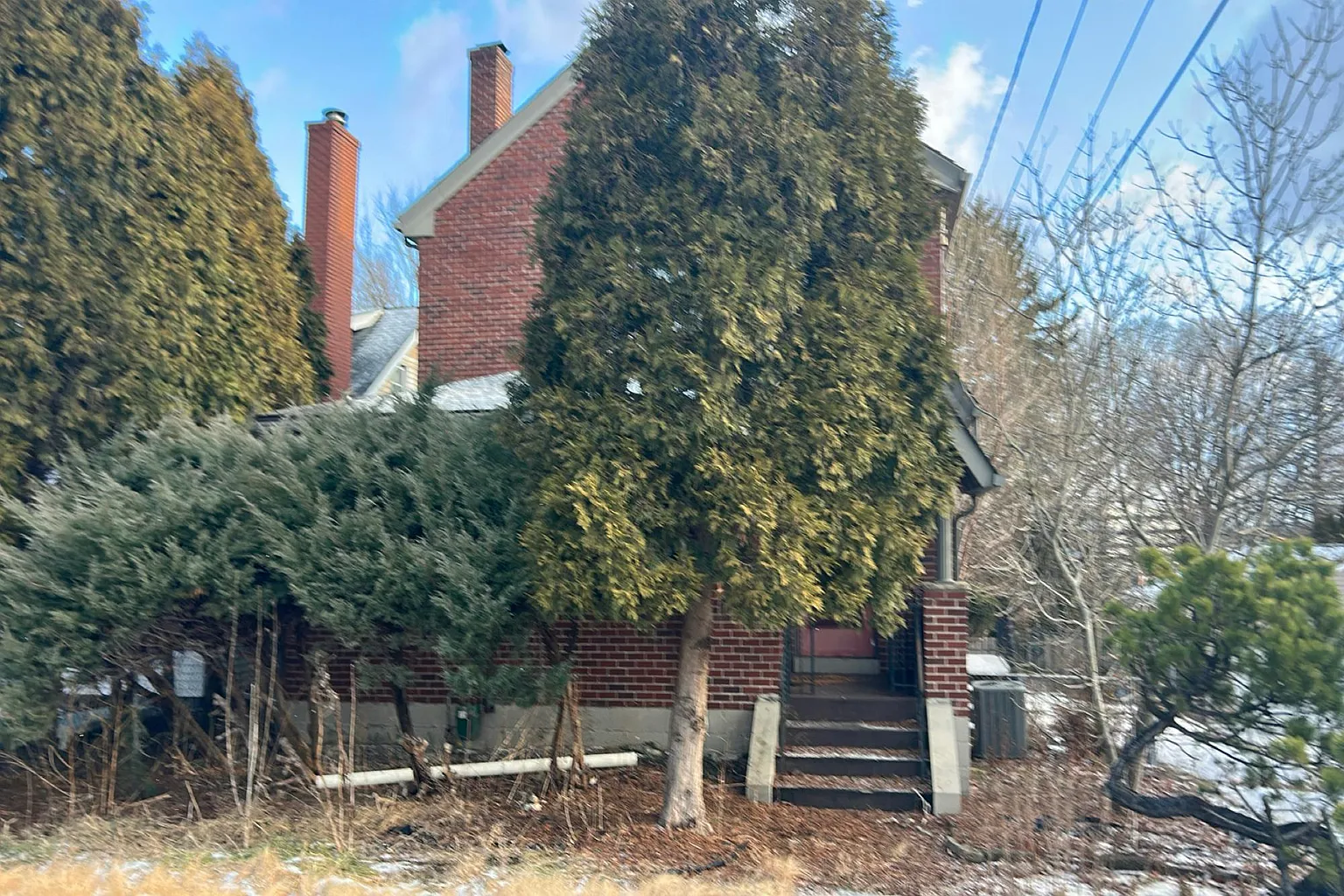 2335 Greensburg Pike photo 1