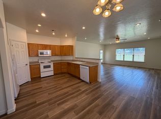 519 W Harvest Ln, Washington, UT 84780