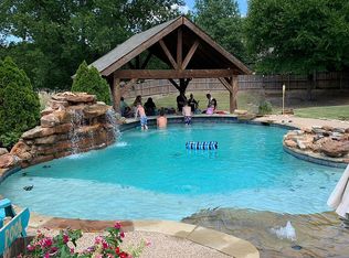 5631 Brookside Ct, Midlothian, TX 76065