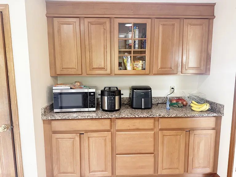 14 Kings Ct — Photo 11