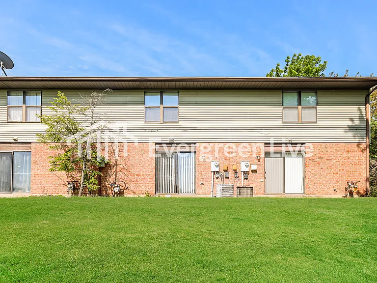 9722 Nettleton Park — Photo 15