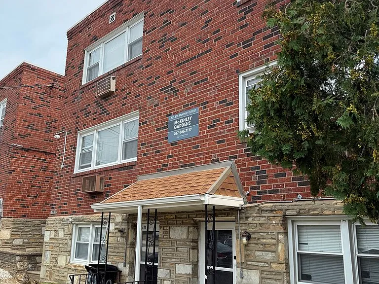 537-39 McKinley St — Photo 1