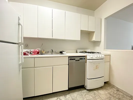 Rented by Compass | media 8