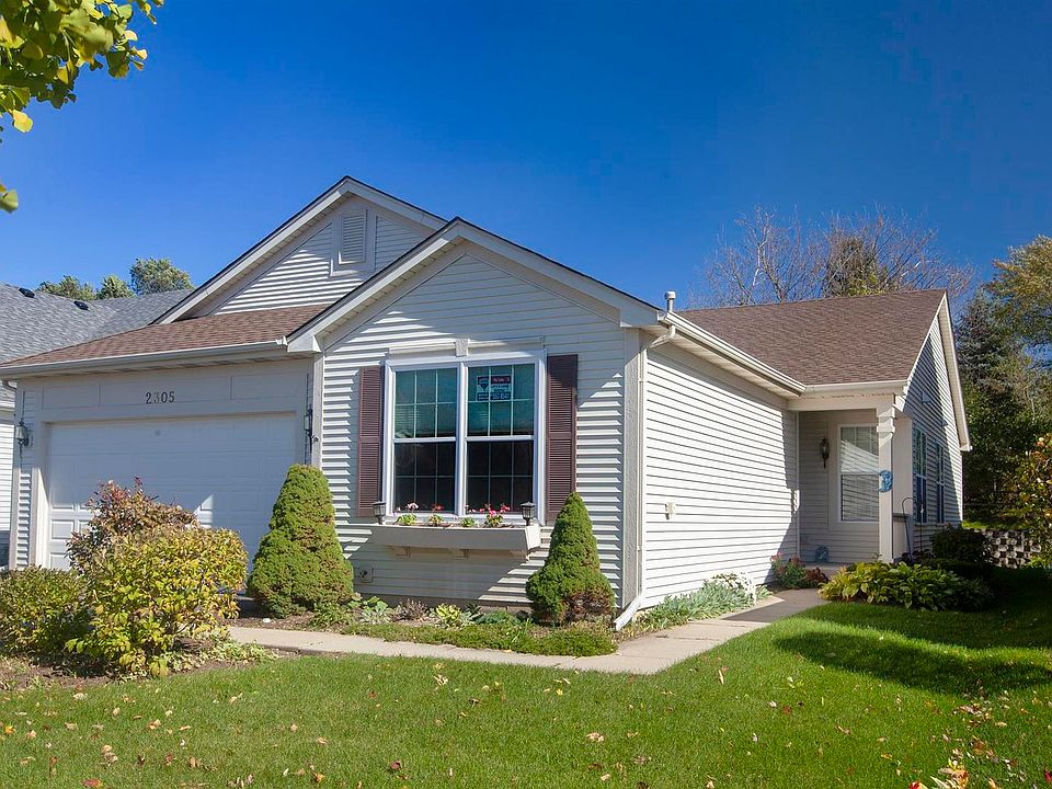 1st image of 2305 Carillon Dr