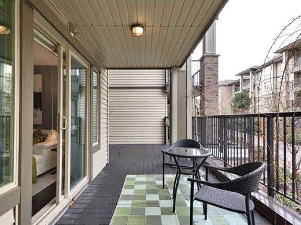 2 bedroom rental in Surrey — photo 9