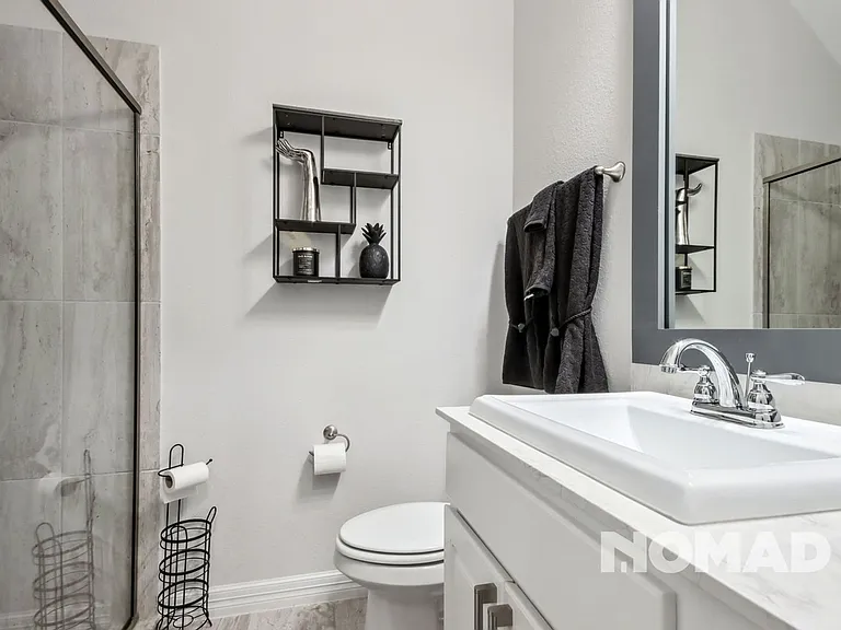 4303 Cottonwood Creek Ln — Photo 19