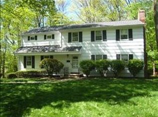 5 Oldwood Dr, New Providence, NJ 07974