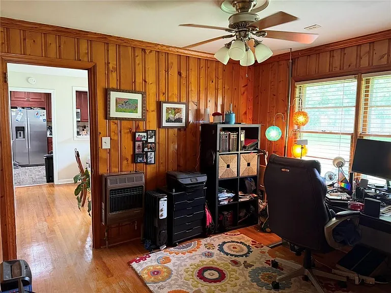 2465 Miriam Ln — Photo 7
