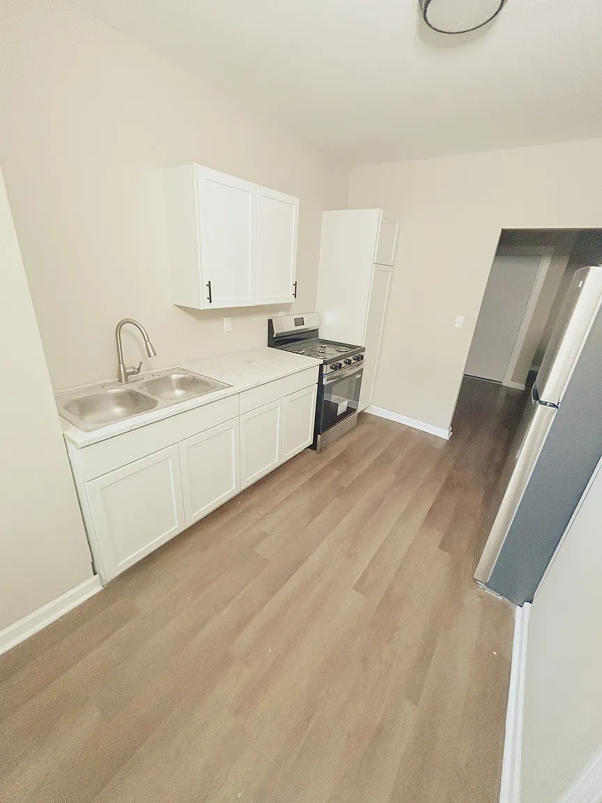 359 Potomac Ave #359 photo 1