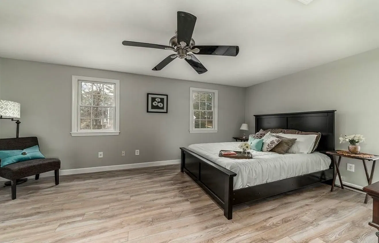 107 Winding Way — Photo 3