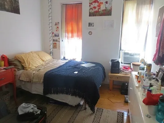 Rented by Mdrn Residential | media 9