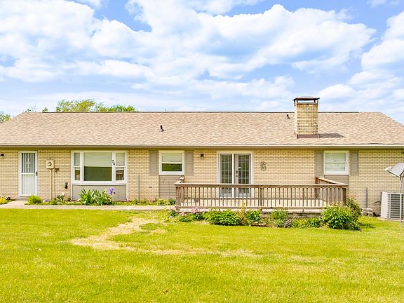 5th image of 74 Stonehedge Ct