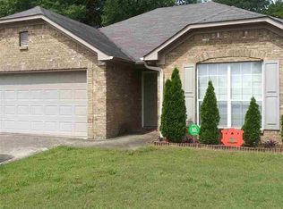 933 26th Ave N, Bessemer, AL 35023