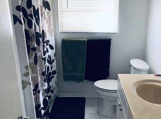 10631 NW 22nd St, Pembroke Pines, FL 33026