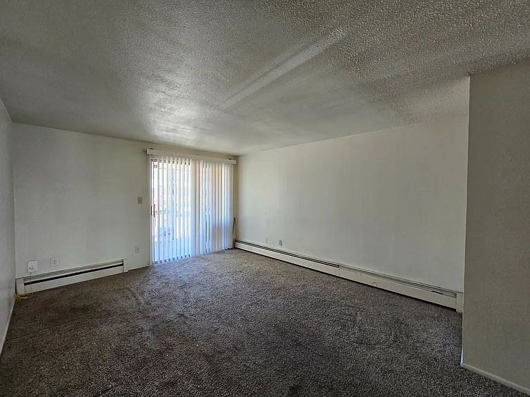1839 Terry — Photo 7