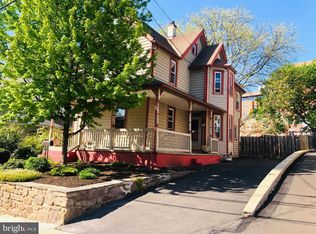 93 Harvey Ave, Doylestown, PA 18901