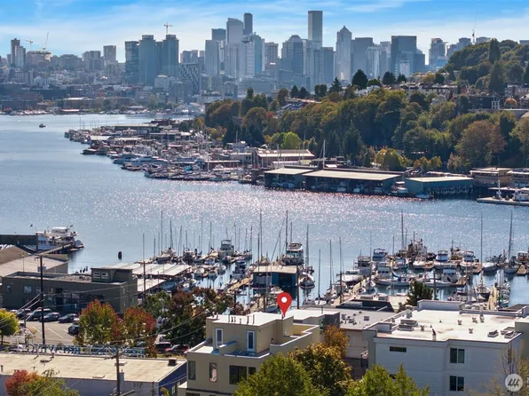 953 N 35th Street, Seattle, WA 98103