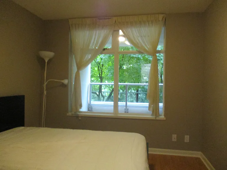 9298 University Cres #7 — Photo 4