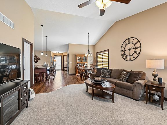 3rd image of 6935 Waterview Dr SW
