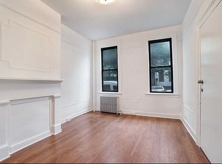 290 20th St APT 1R, Brooklyn, NY 11215