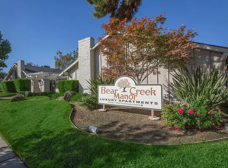 Bear Creek Manor/Bear Creek Terrace — Photo 18