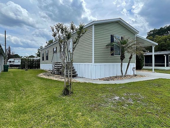 2nd image of 35 Orange Tree Cir