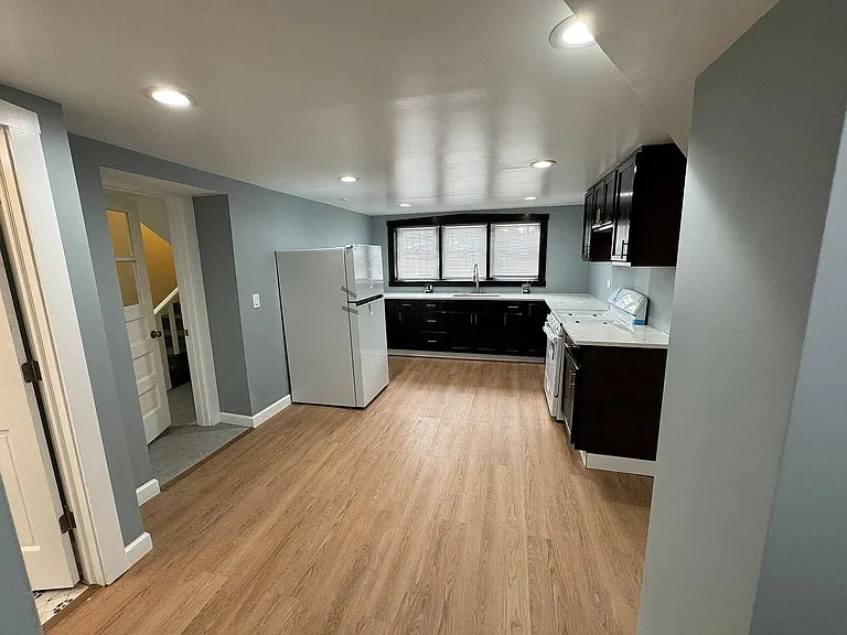 6611 S Saint Louis Ave #G2 — Photo 5