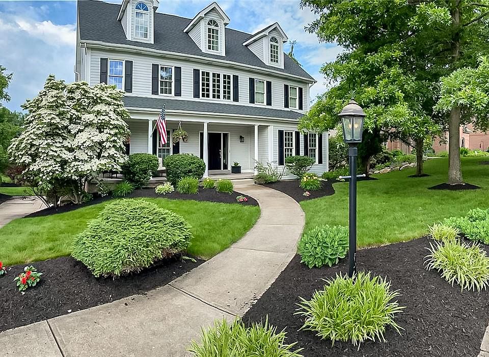 1st image of 111 Oakhaven Dr