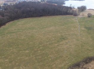 L5 Oak Shore Dr #L5, Fall River, WI 53932