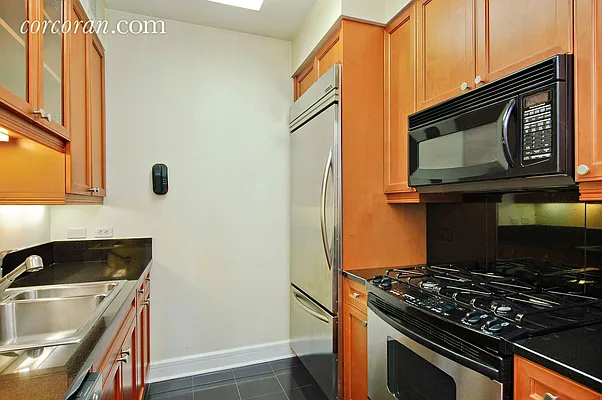 Rented by Corcoran | media 18