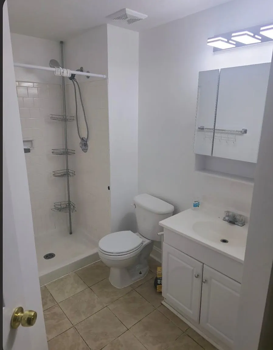 2 bed, $1,600 — Photo 3