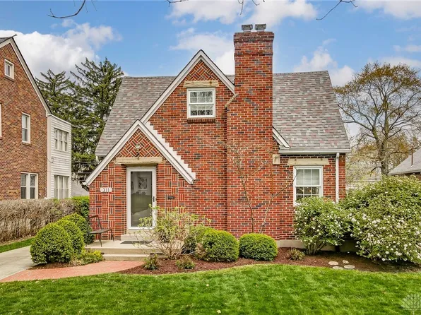 311 East Dr, Dayton, OH 45419