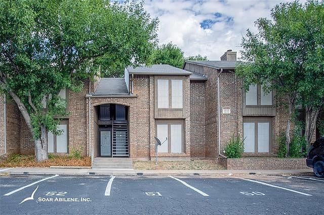 1st image of 5402 S 7th St APT 101