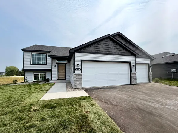 37514 Greenway Ave, North Branch, MN 55056