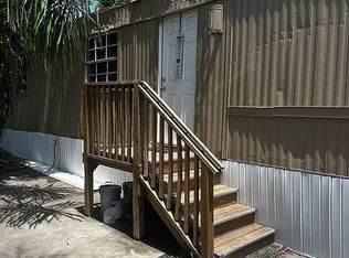 218 Willow Ln, Tampa, FL 33610