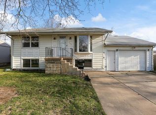 1077 Briarcliff Dr, Rantoul, IL 61866