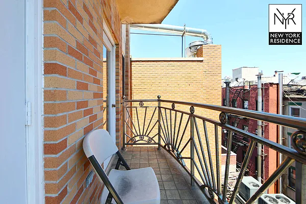 Rented by New York Residence | media 7